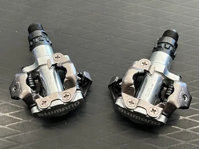 Pédales à clips SPD